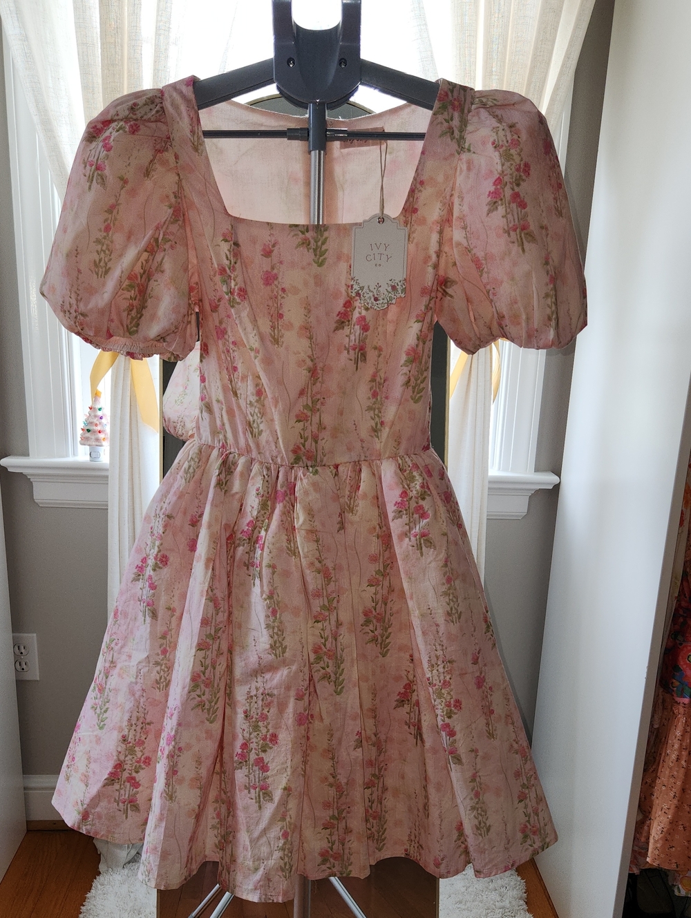 Ivy City Cupcake Dress In Pink Floral